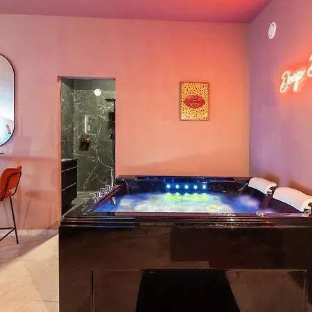 Secret Apartament *